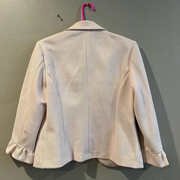Amanda + Chelsea Women’s Pink Textured Blazer Jacket Ruffle Sleeves Size 6 - Picture 2 of 4